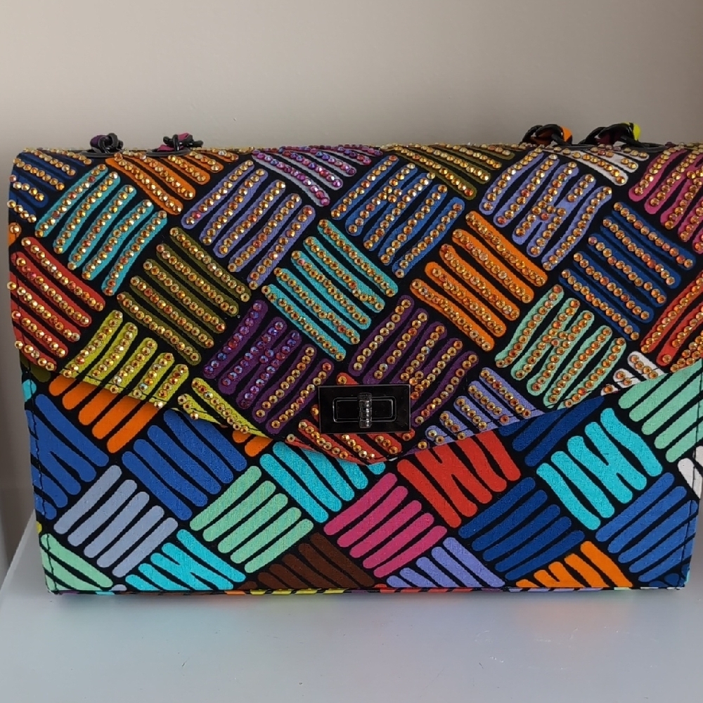 Red and Pink Geometric Shoulder Bag with Metallic Clasp